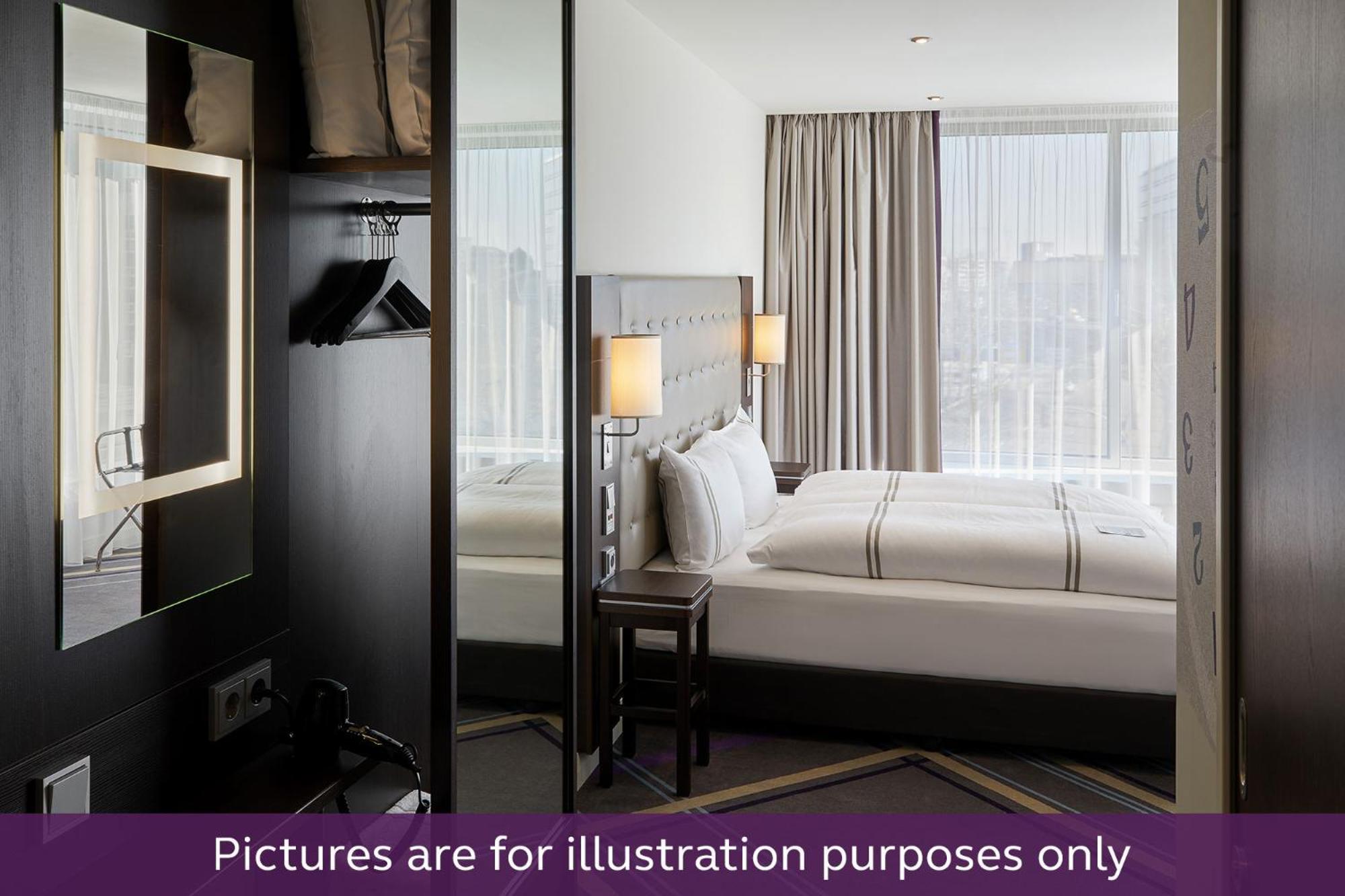 Premier Inn Koeln City Centre Ngoại thất bức ảnh