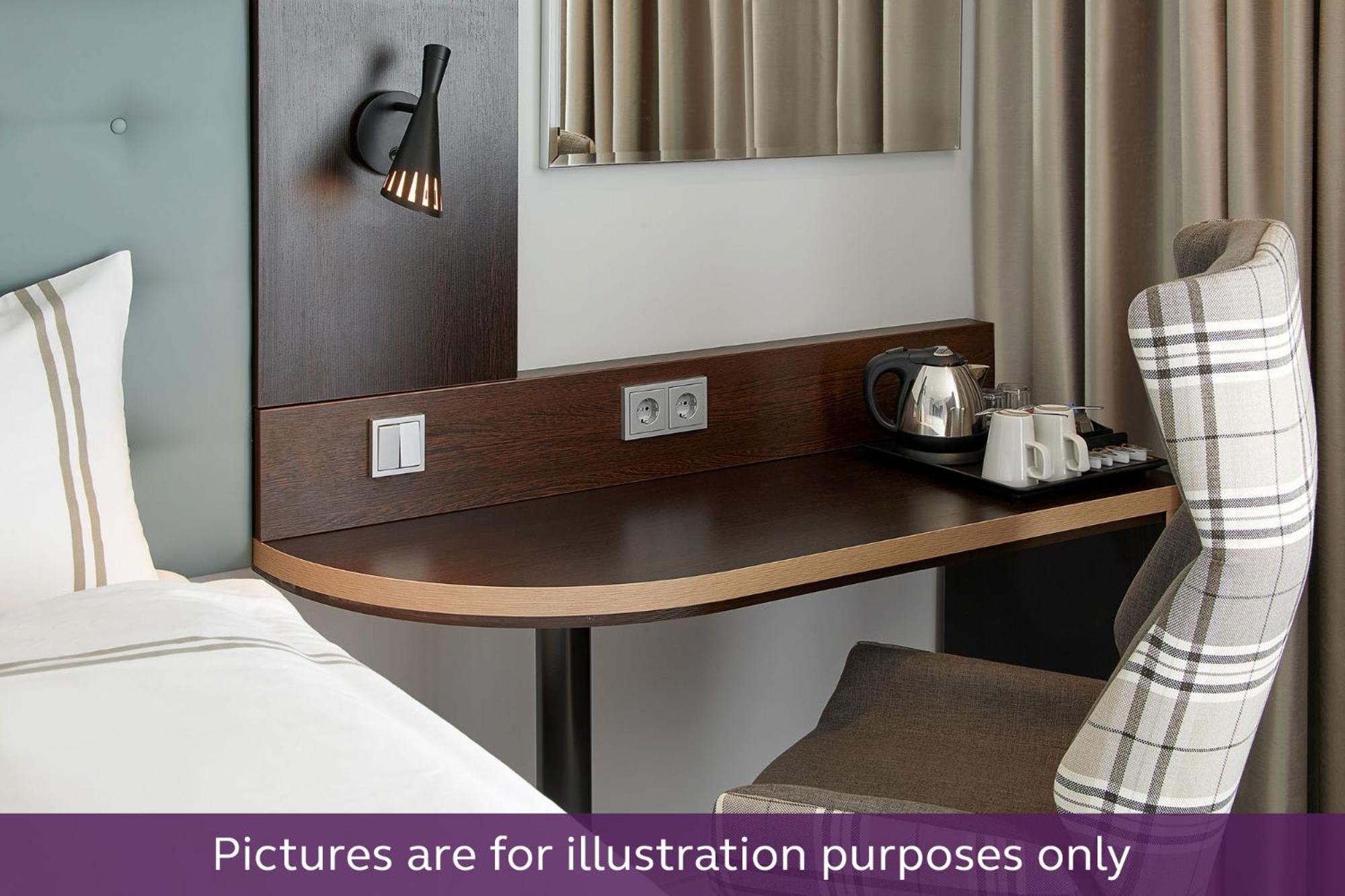 Premier Inn Koeln City Centre Ngoại thất bức ảnh