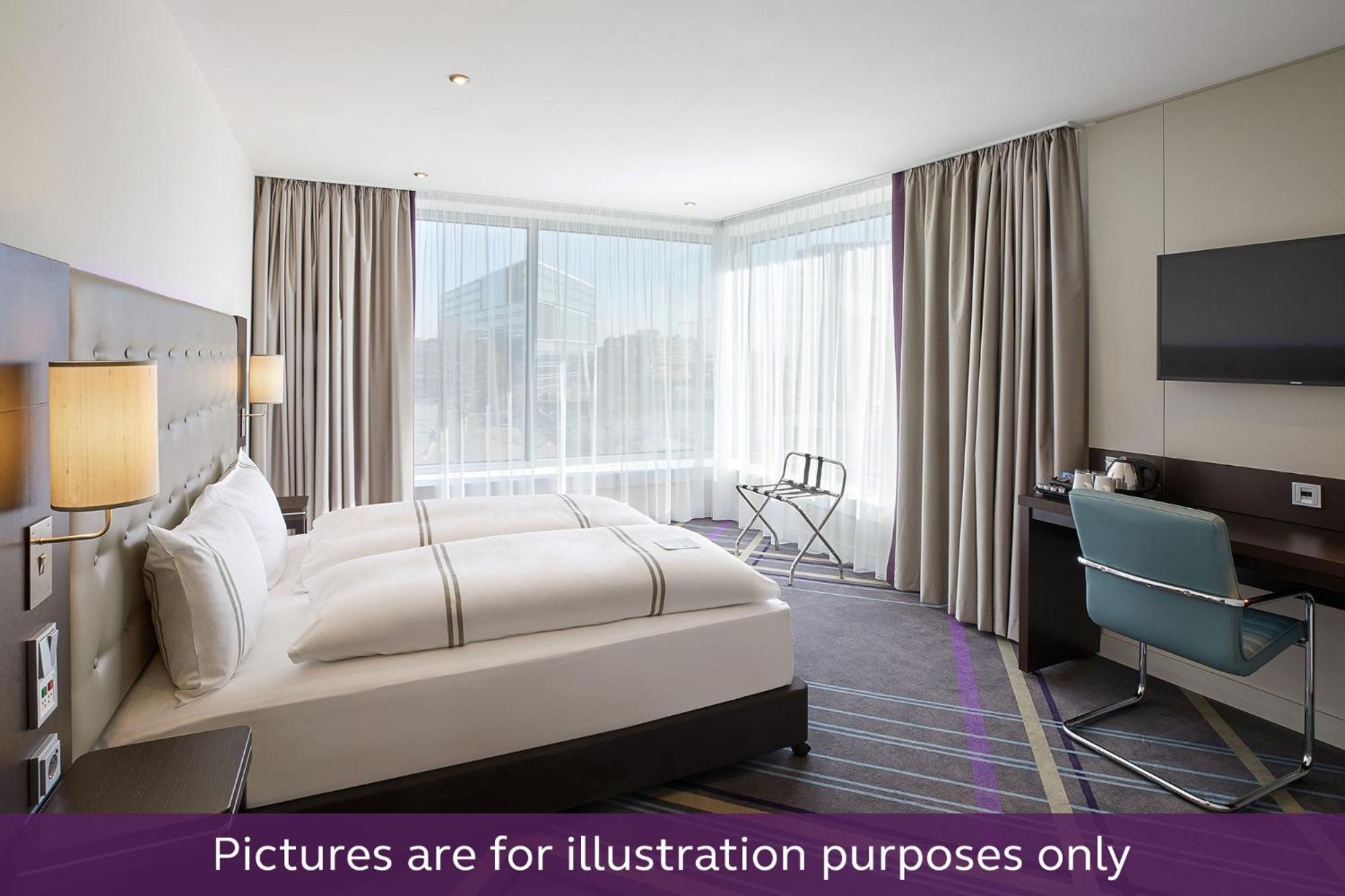 Premier Inn Koeln City Centre Ngoại thất bức ảnh