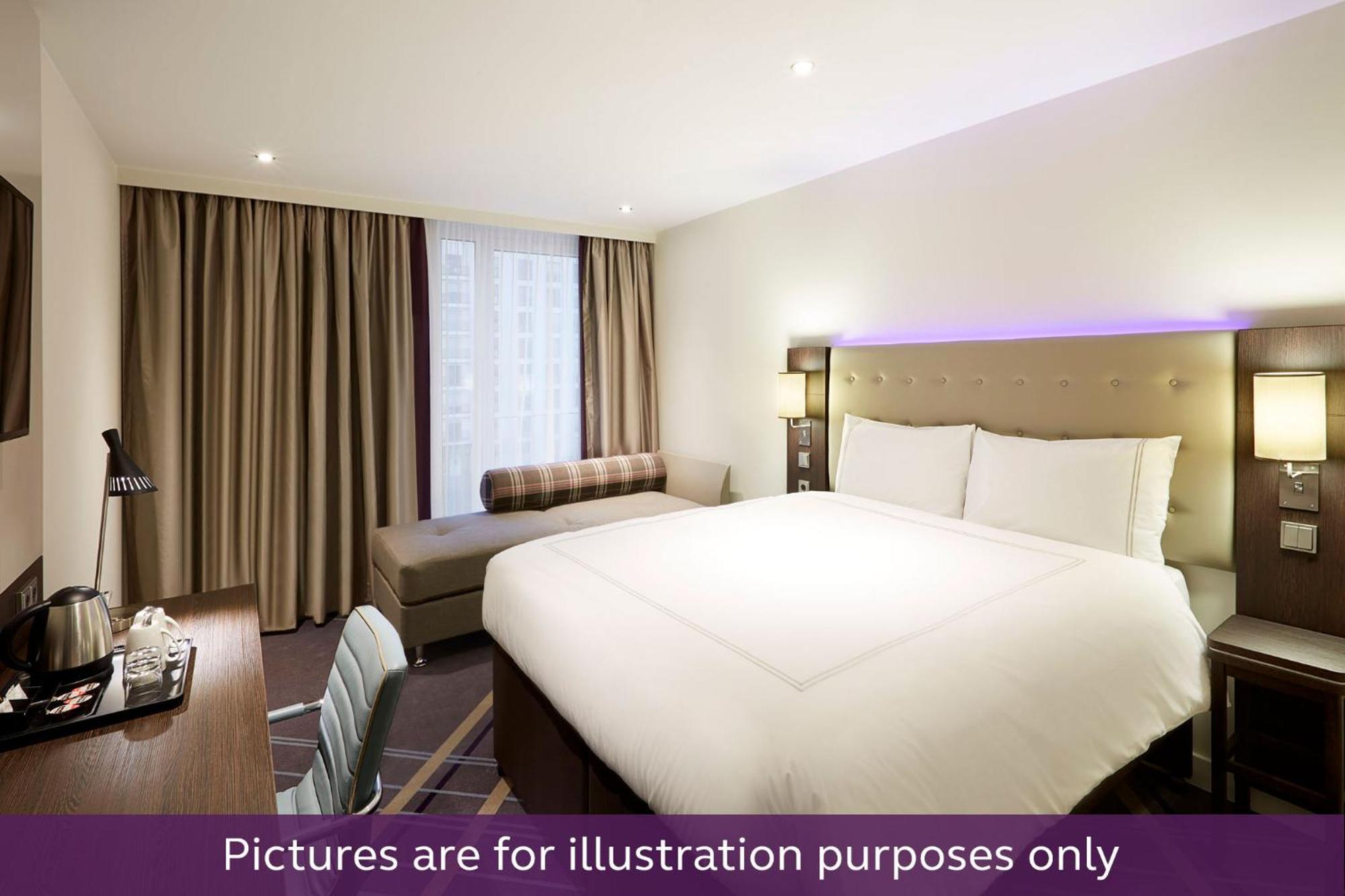 Premier Inn Koeln City Centre Ngoại thất bức ảnh