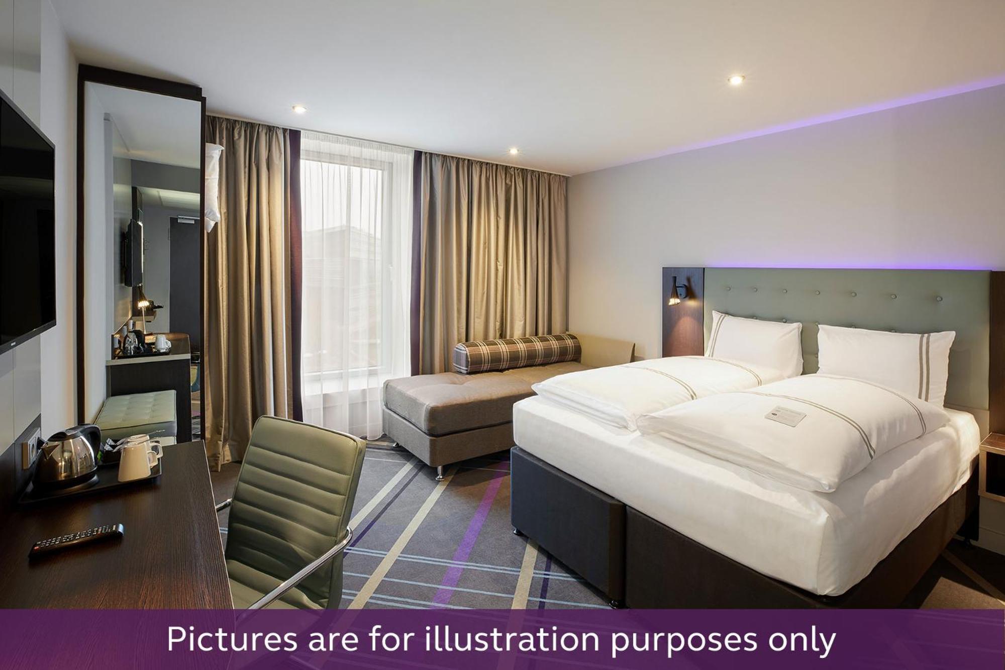 Premier Inn Koeln City Centre Ngoại thất bức ảnh